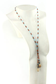 Lariat bleu et orange en perles de Jaspe – Harmonie de contrastes et d’éclat