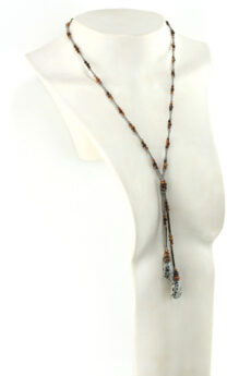 Lariat original en perles naturelles – Élégance et authenticité